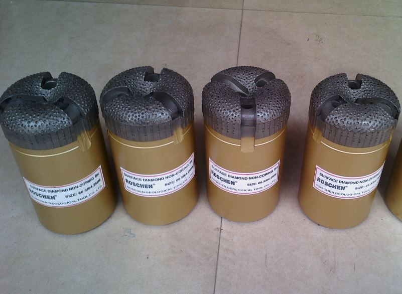 permukaan set inti berlian